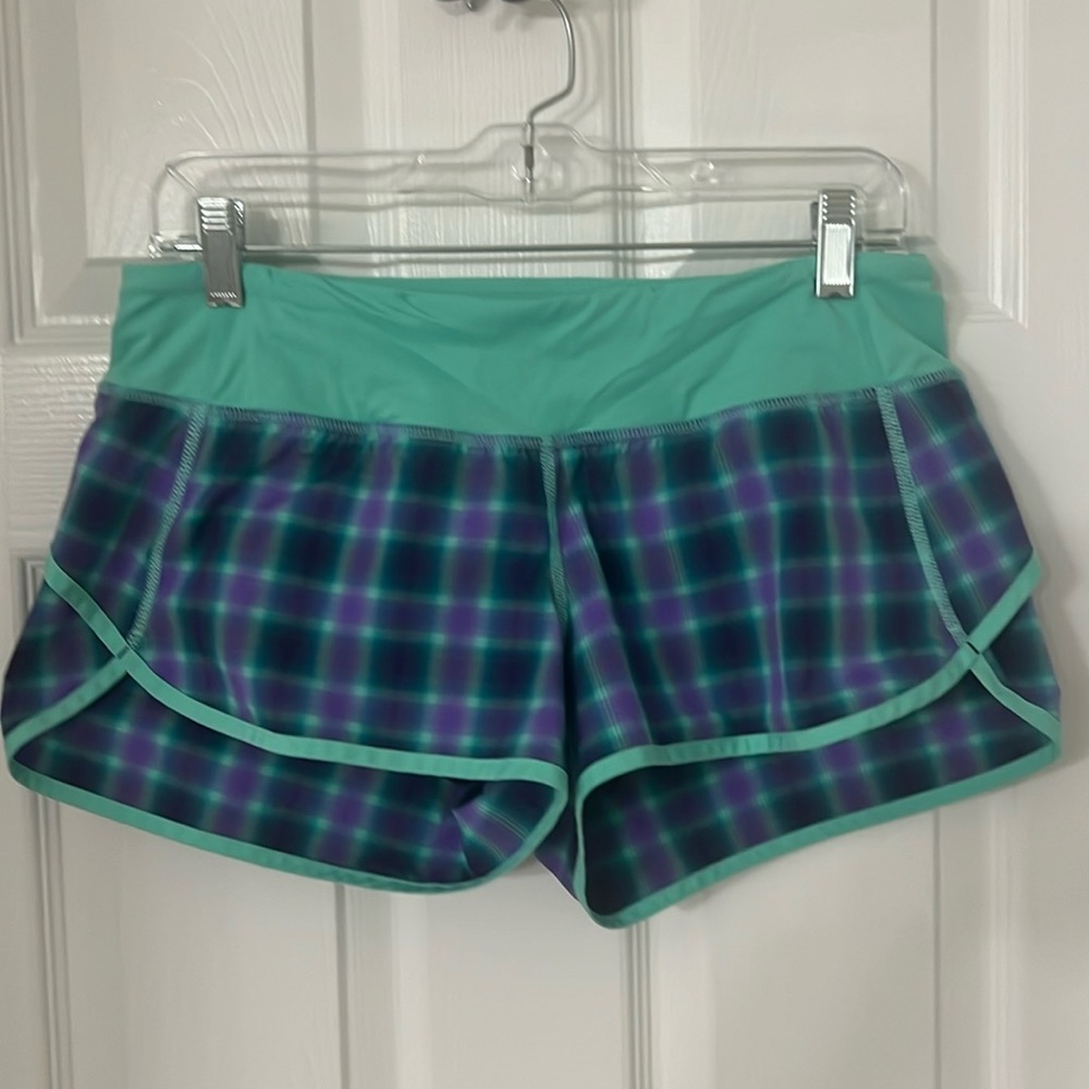Lululemon Speed Up shorts size 6